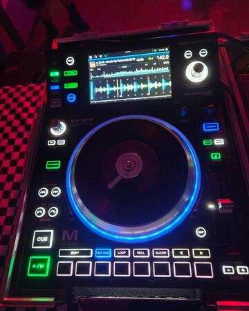 DJ deck